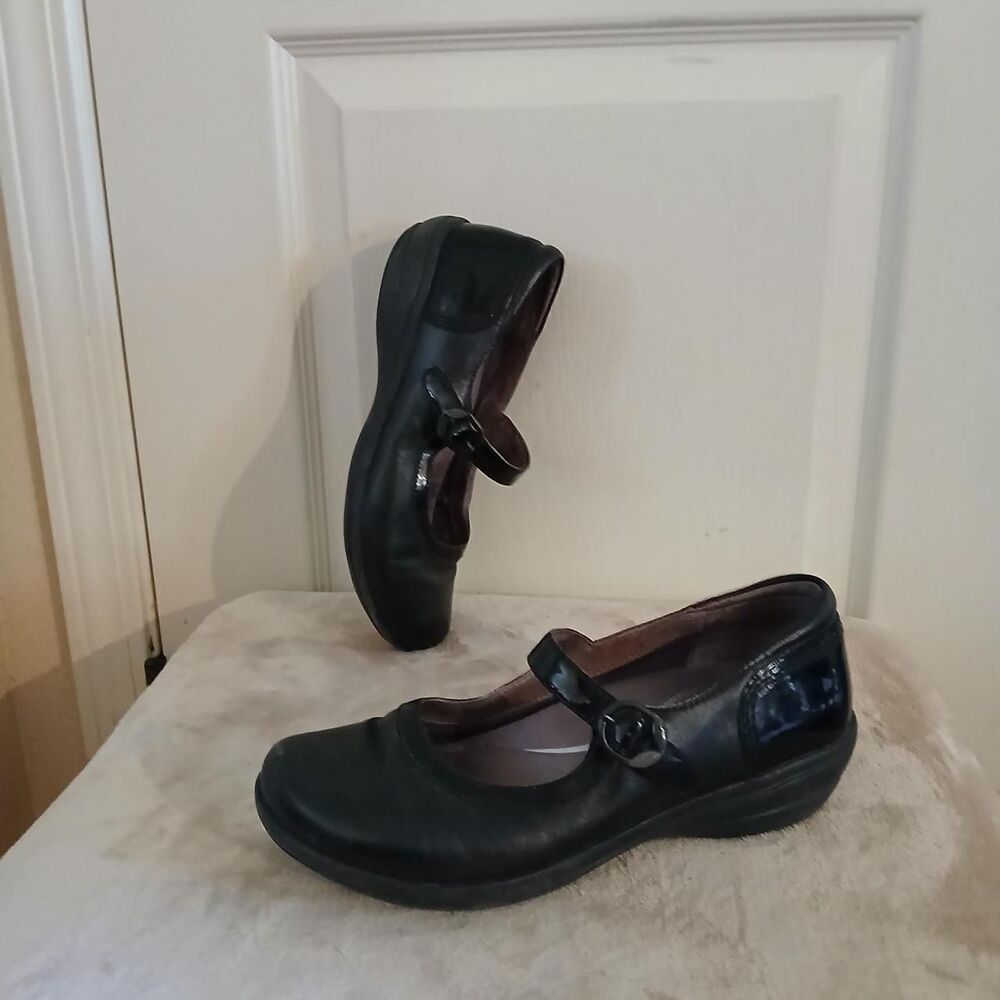 Dansko Fawna Black Leather Mary Janes Patent Detail 38 Comfort Academia Classic